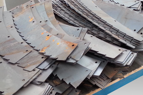 山東激光切割機(jī)中聚焦鏡片如何保養(yǎng)？