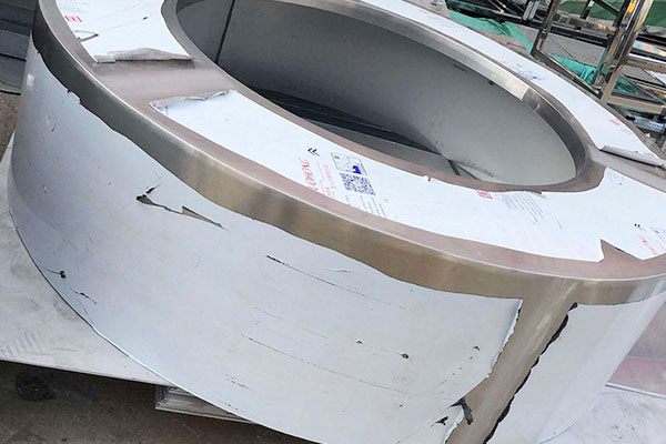 濟(jì)南不銹鋼制品應(yīng)用范圍不僅僅體現(xiàn)在生活方方面面